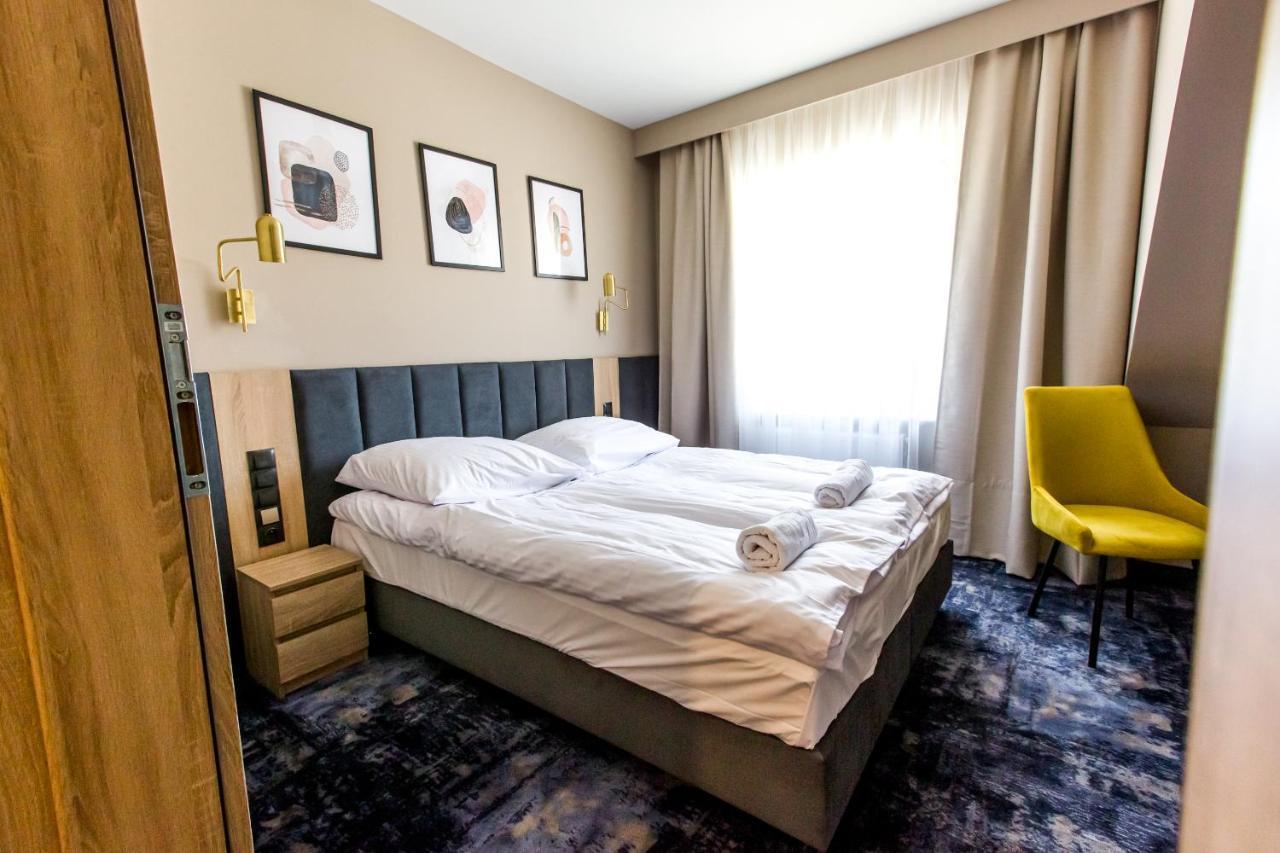 Hotel Zodiak Sucha  Екстериор снимка
