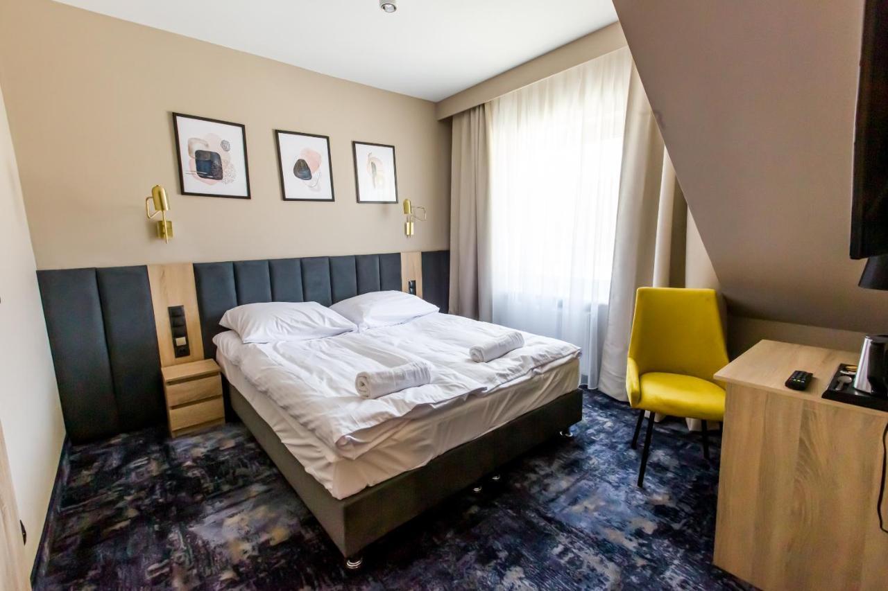 Hotel Zodiak Sucha  Екстериор снимка