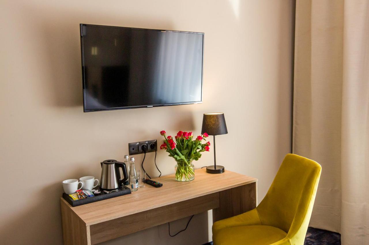 Hotel Zodiak Sucha  Екстериор снимка