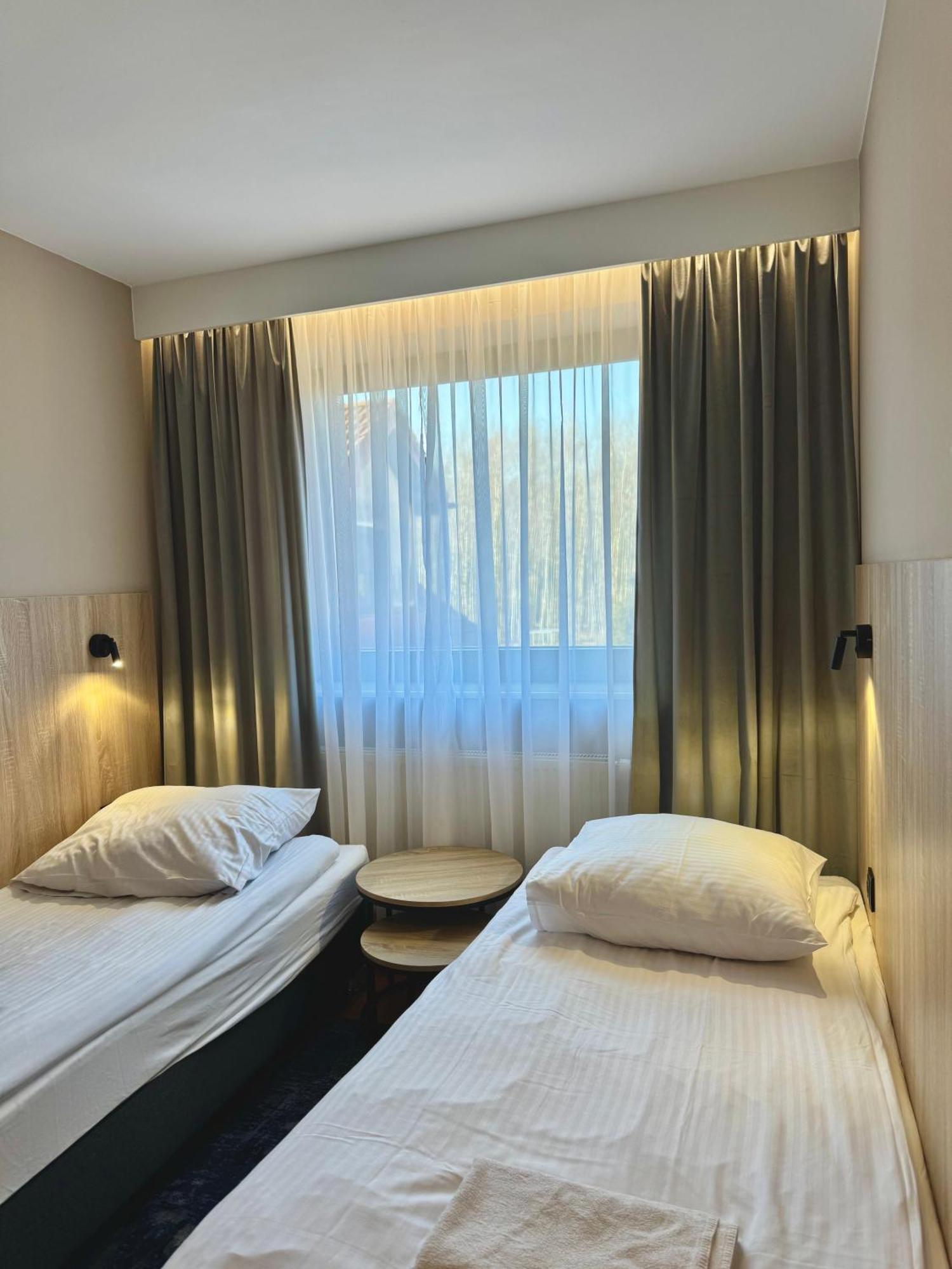 Hotel Zodiak Sucha  Екстериор снимка