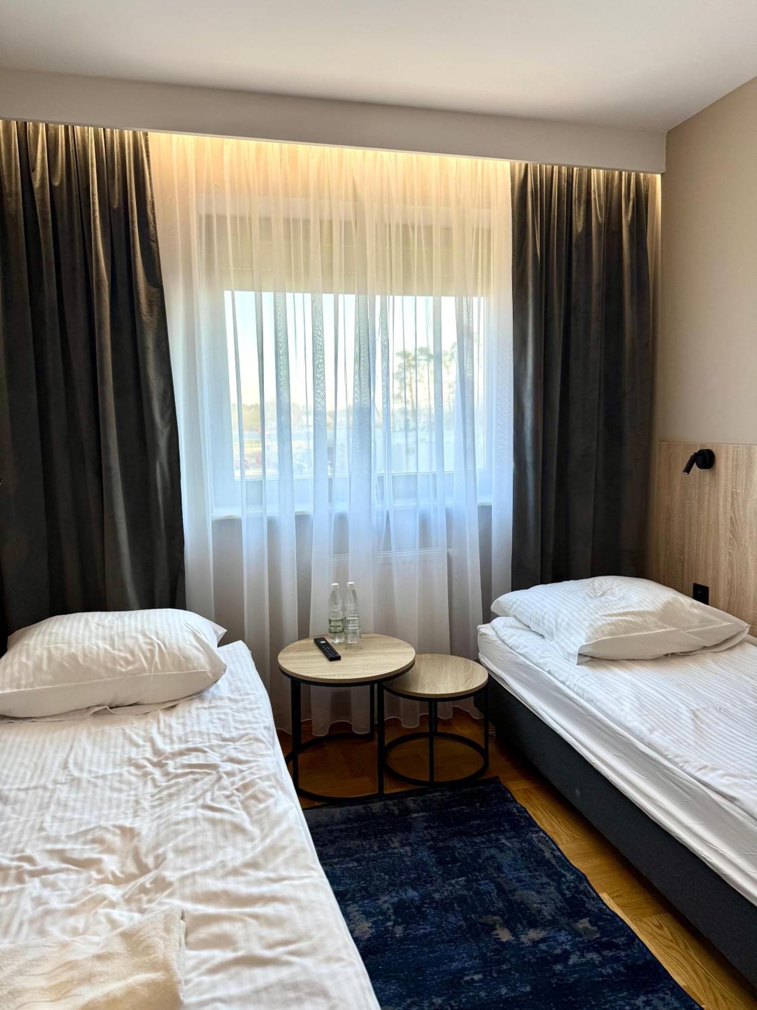 Hotel Zodiak Sucha  Екстериор снимка