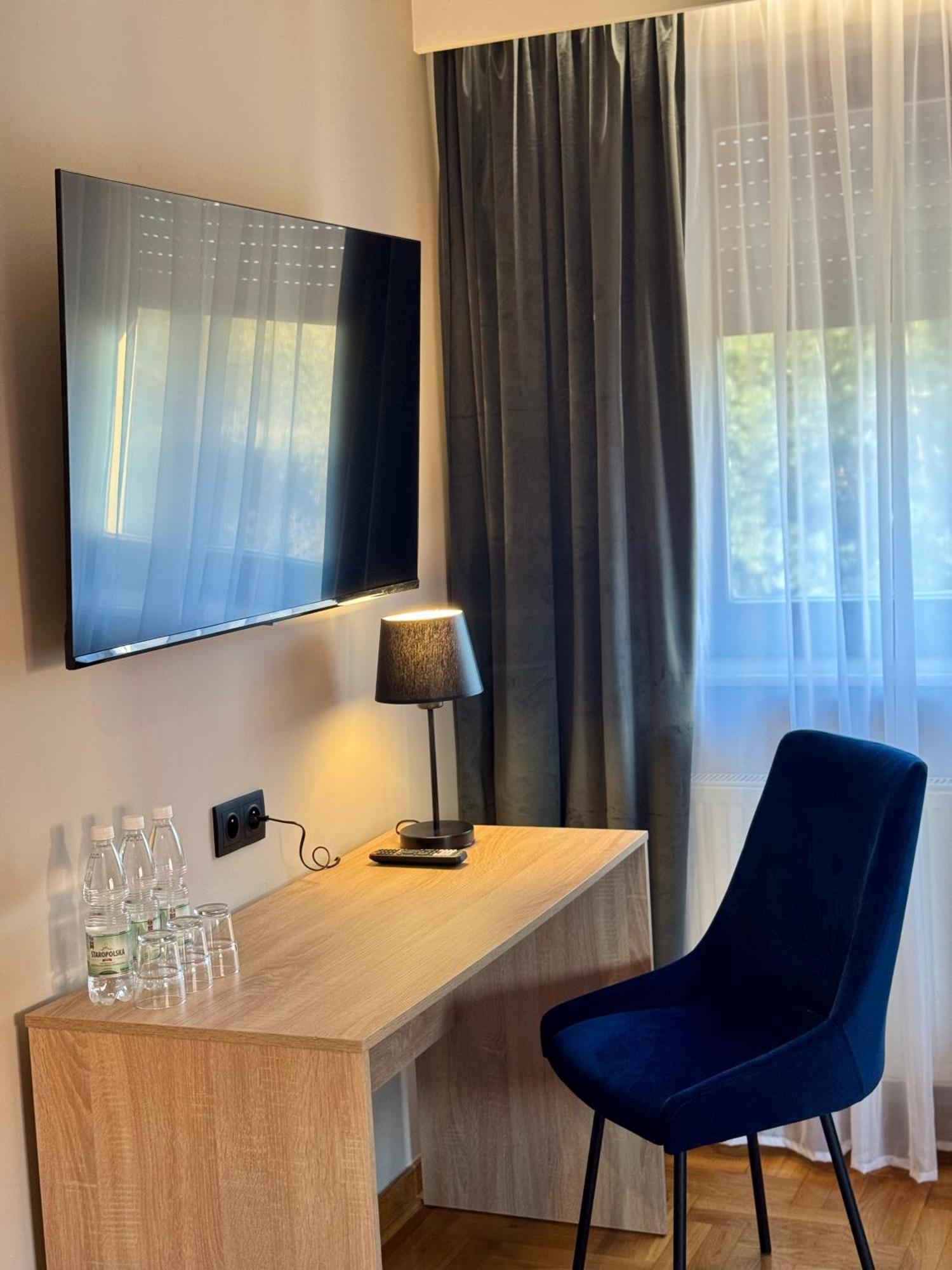 Hotel Zodiak Sucha  Екстериор снимка