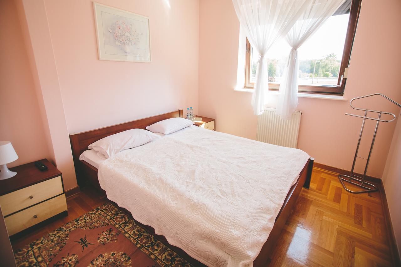 Hotel Zodiak Sucha  Екстериор снимка